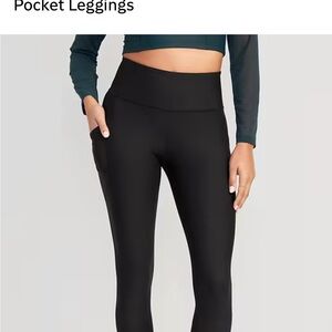 Black High-Waisted Pocket Leggings